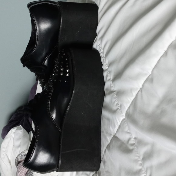 TUK Stacked Studded Creeper [Unisex]. - Picture 4 of 4